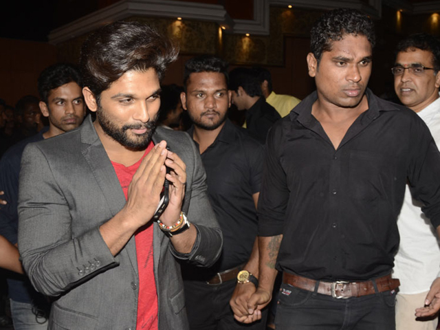 Oka Manasu Movie Music Launch